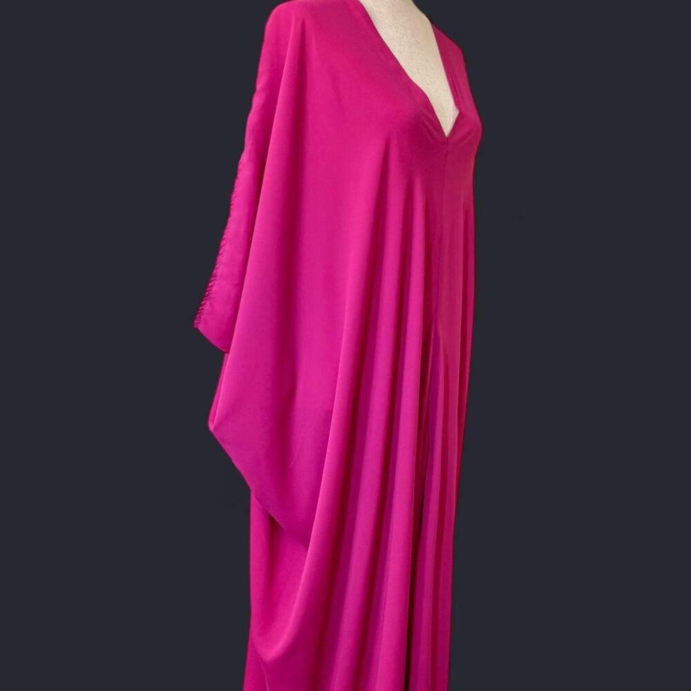 Nwot jennifer grace raspberry caftan